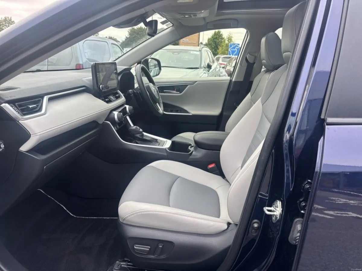 Image 6 of 19