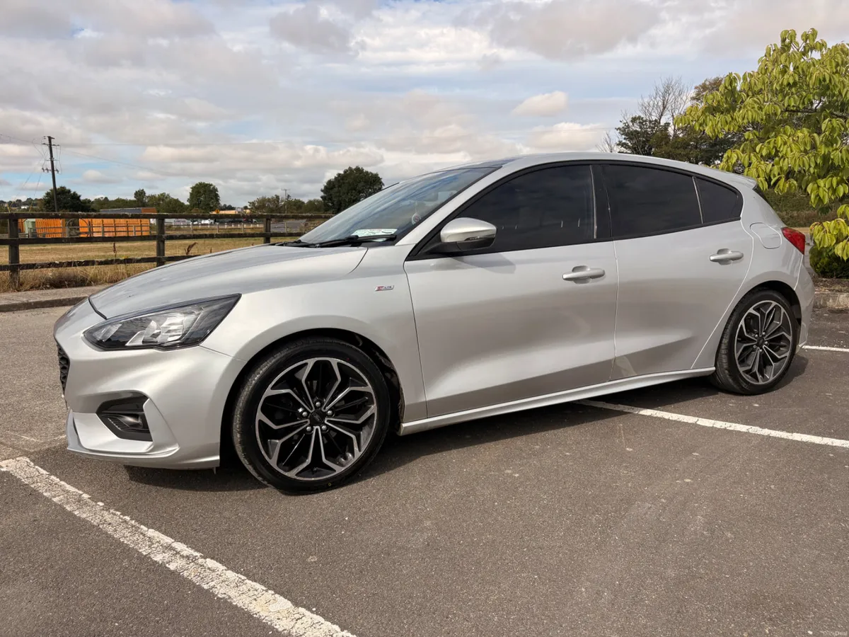 Ford Focus 2021 1.5 Diesel ST Line - Image 3