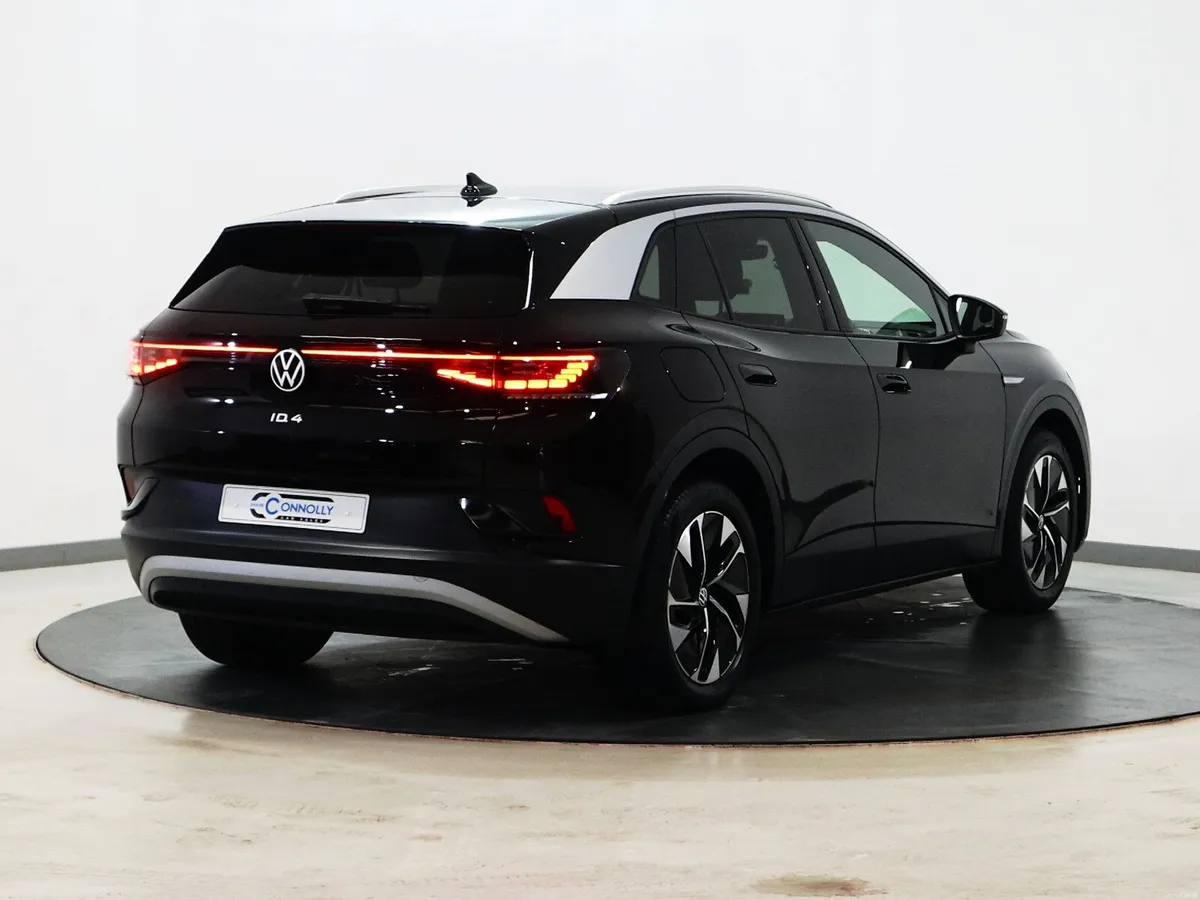 *55* 2023 Volkswagen ID.4 style auto - Image 3