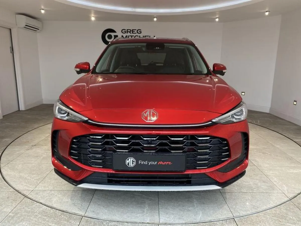 MG ZS 5DR HAT 1.5 HEV TROPHY - Image 2