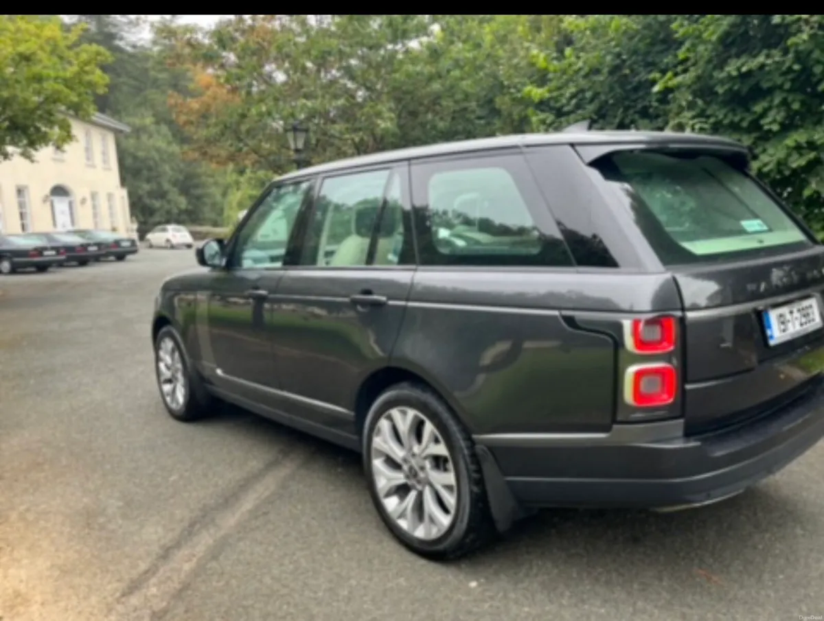 Range Rover - Image 4