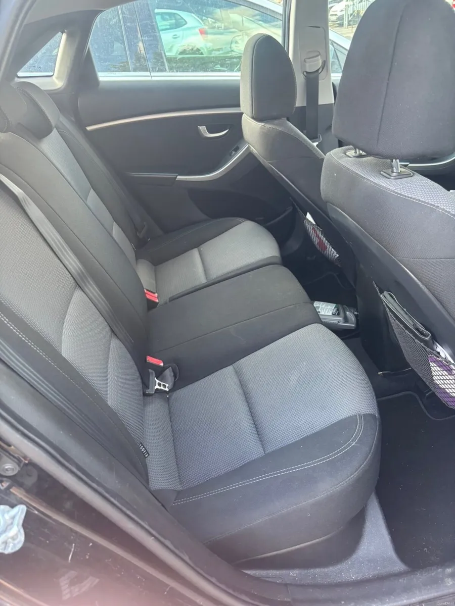 Hyundai i30 2012 - Image 2