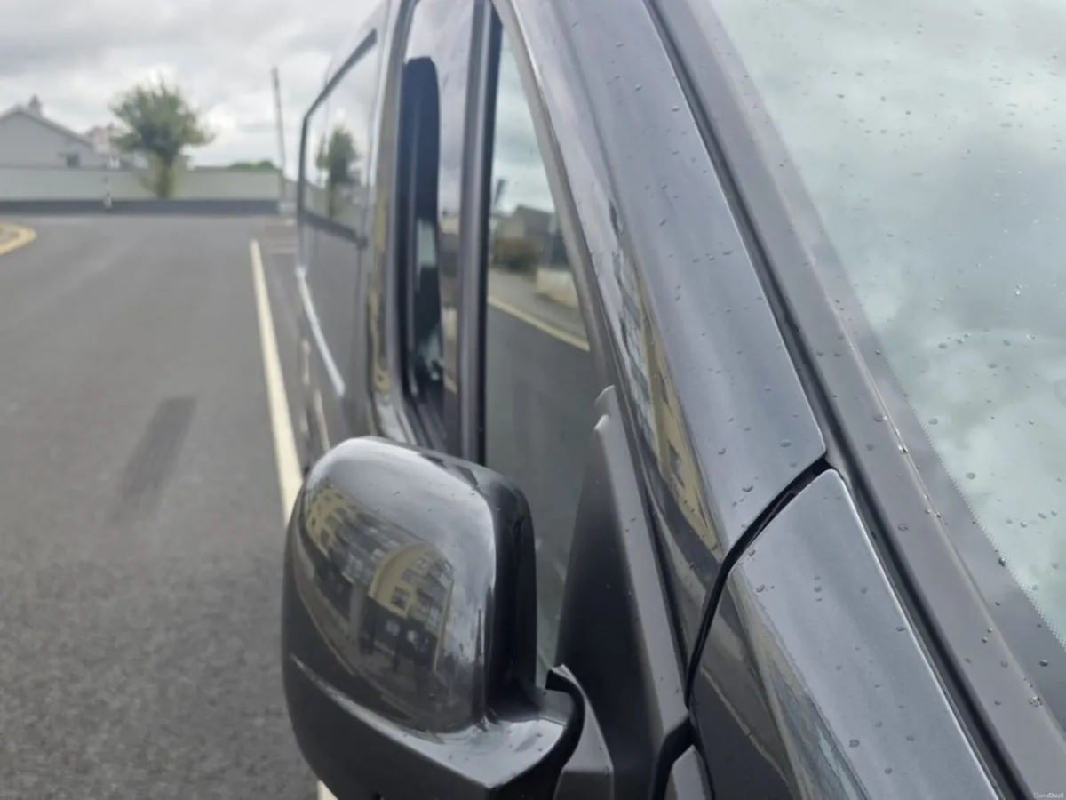 Nissan Primastar L2H1 150 SV PREMIUM - Image 4