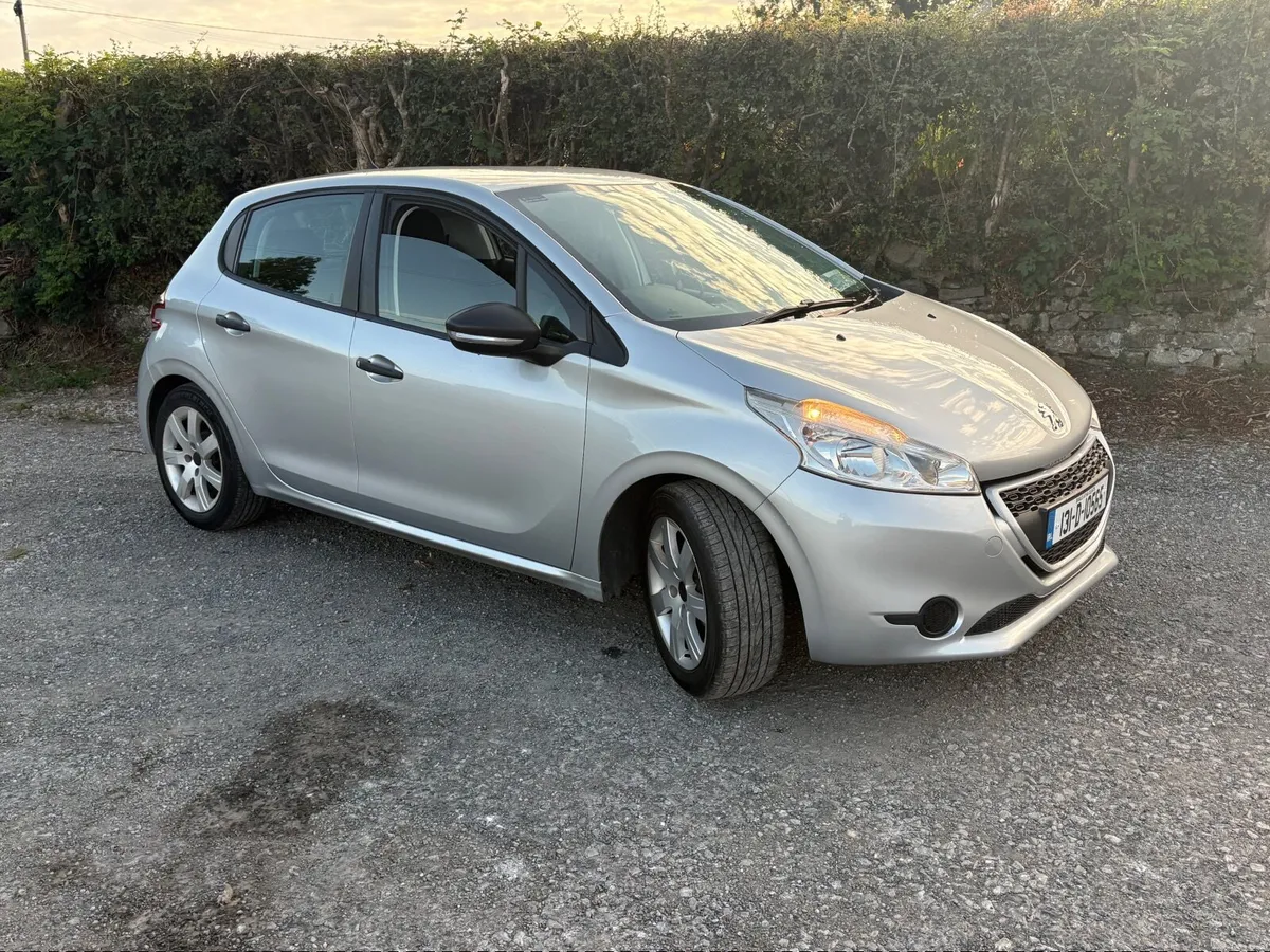 Peugeot 208 2013 - Image 1