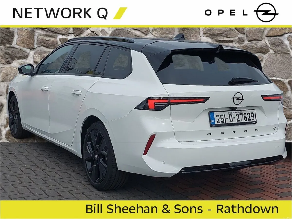 Opel Astra GS 55KWh EV 155PS - Image 4