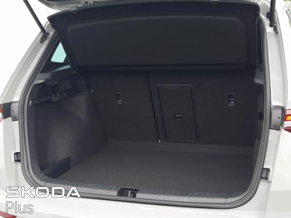 Skoda Karoq **HIGH SPECS**SPORTLINE 2.0TDI 150HP A - Image 6