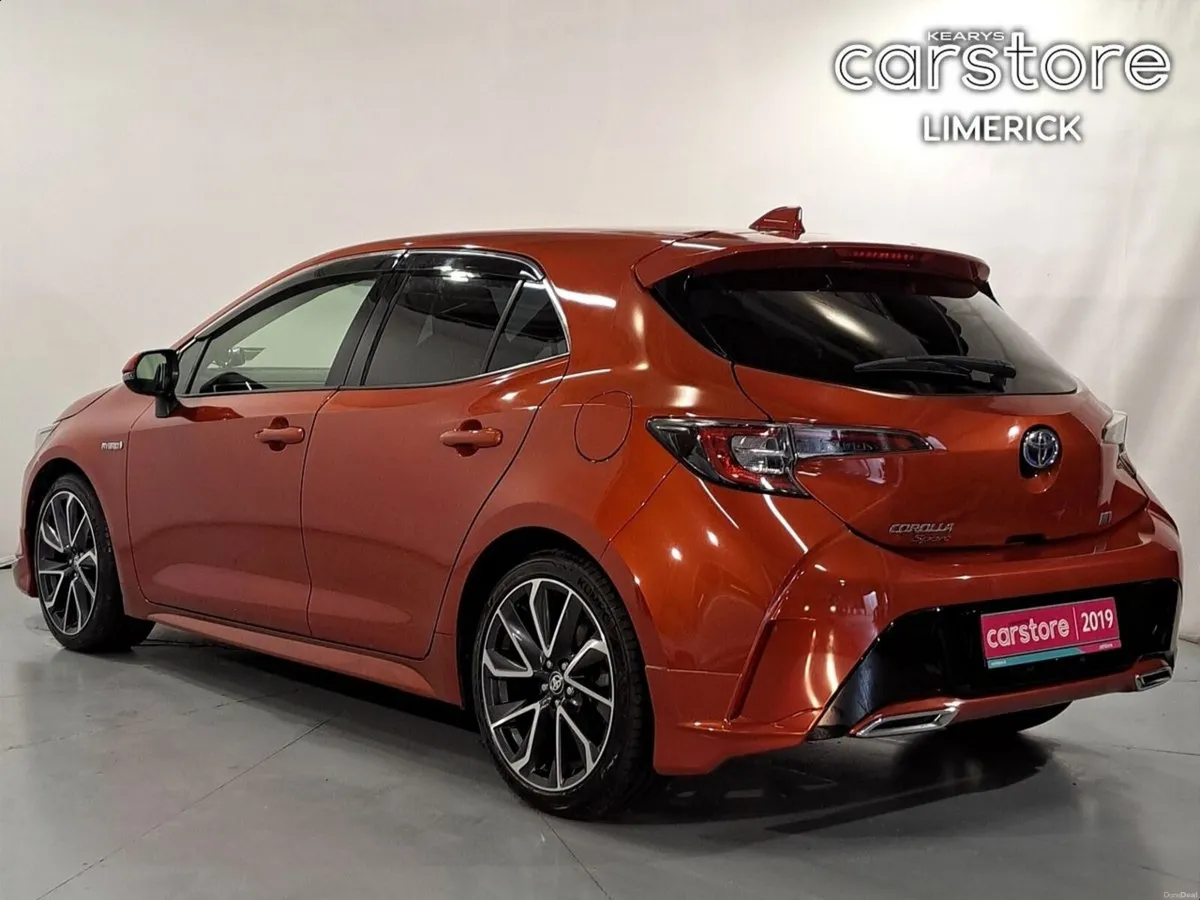 Toyota Corolla 1.8 HYBRID - Image 5