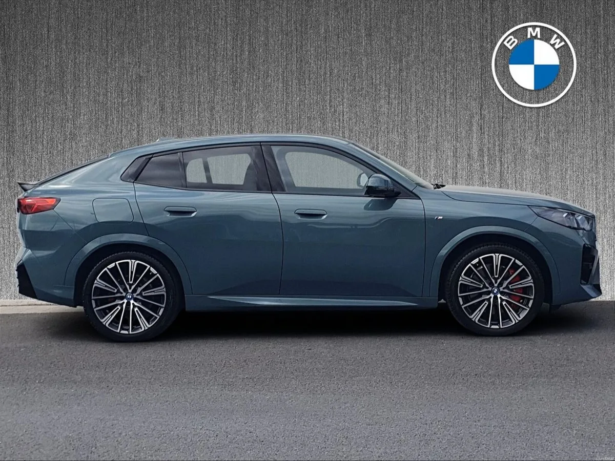 BMW iX2 xDrive30 M Sport - Image 3