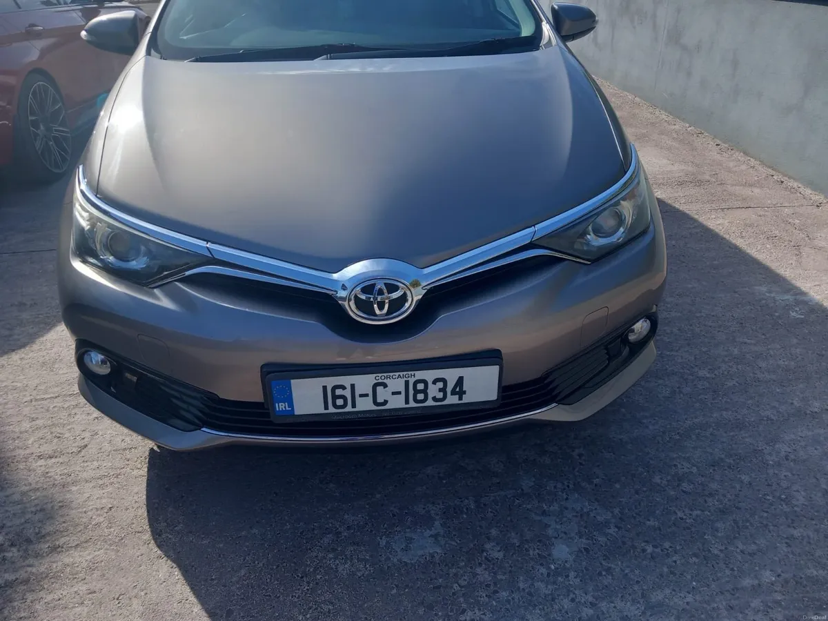 Toyota Auris Luna 1.4 Petrol - Image 2