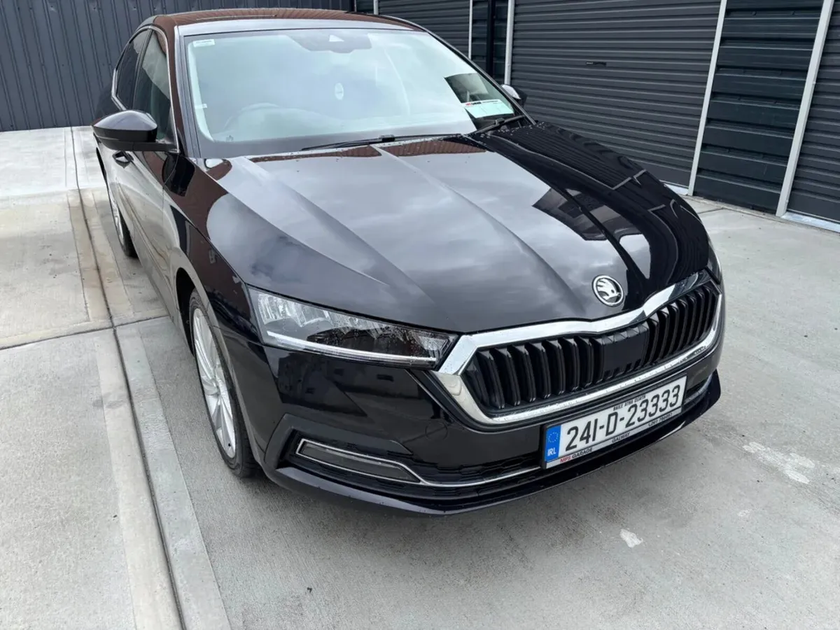 2024 Skoda Octavia Style 1.0 TSI MHEV 110 HP DSG - Image 3