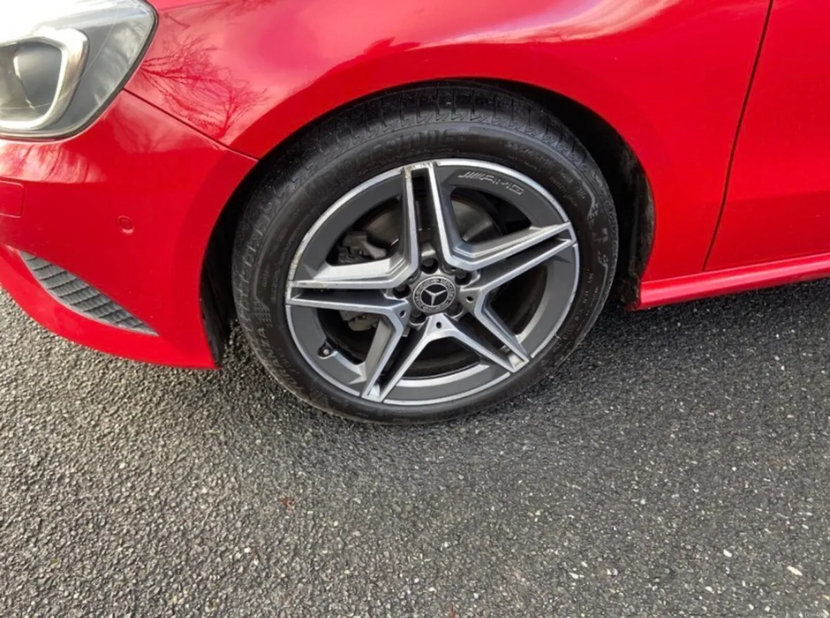 Mercedes-Benz A-Class 2015 - Image 2