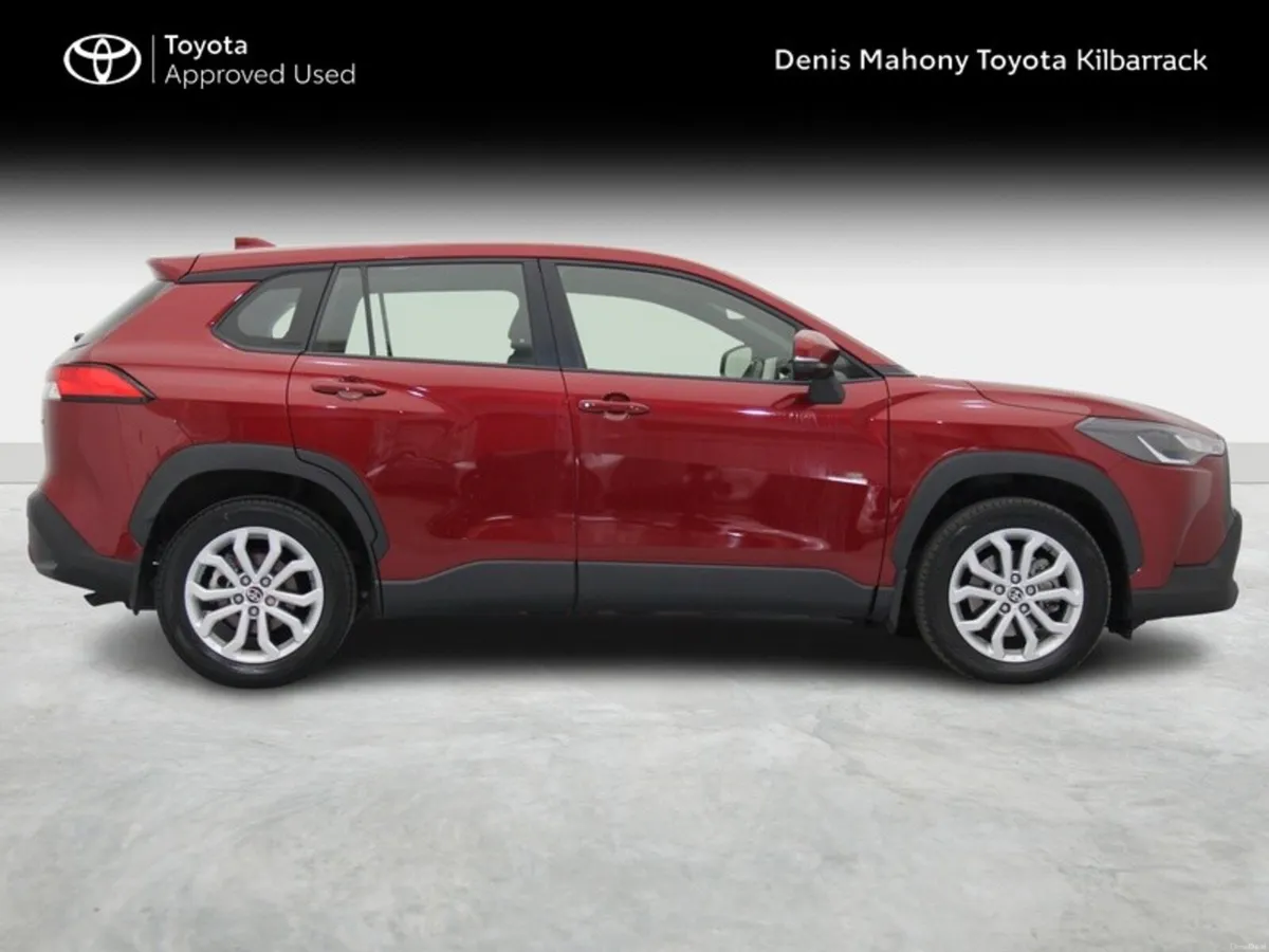 Toyota Corolla Cross Luna - Image 3