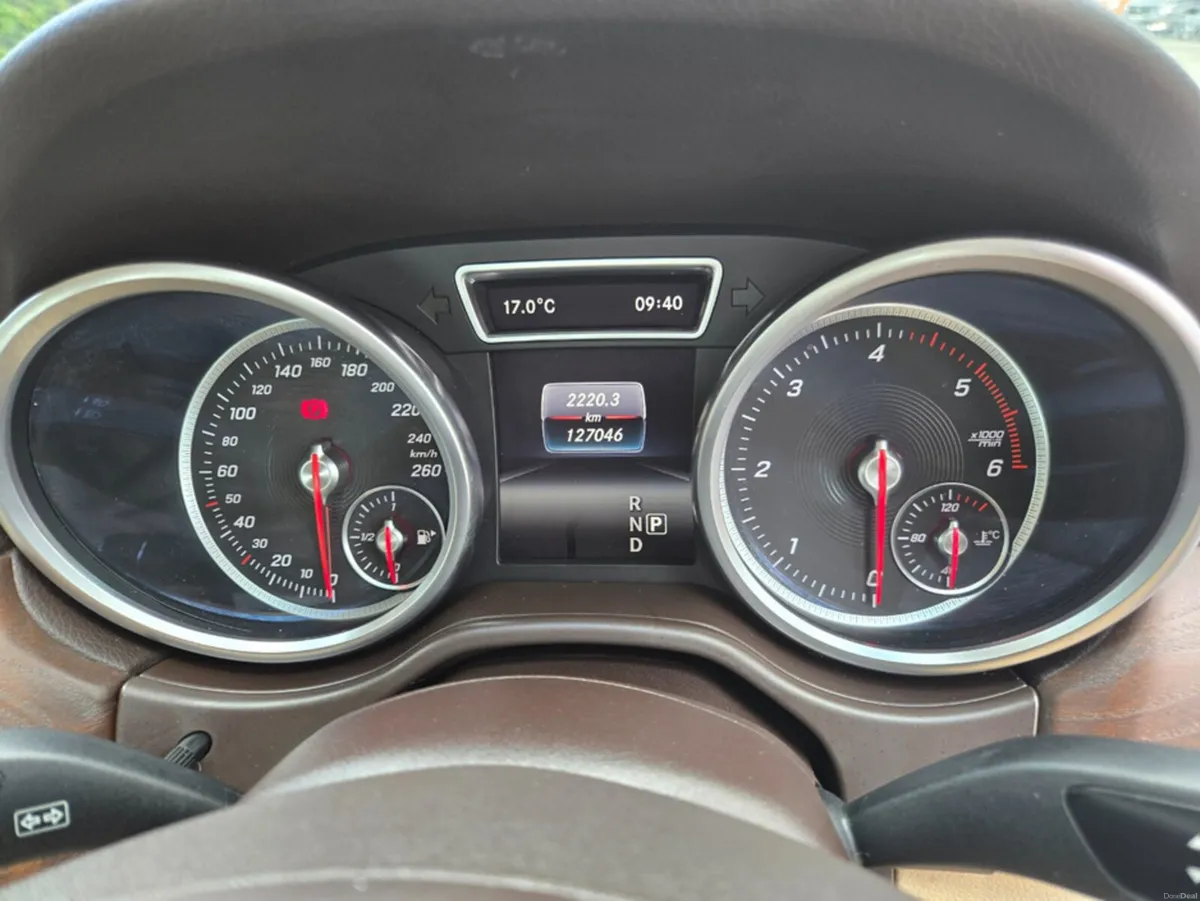 Mercedes-Benz GLE 250 D 5DR AUTO STUNNING LOW MILE - Image 2