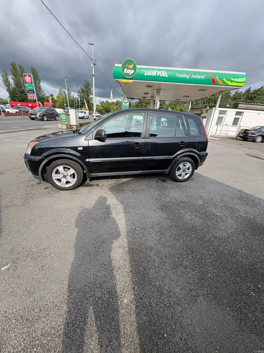 Car - Image 5