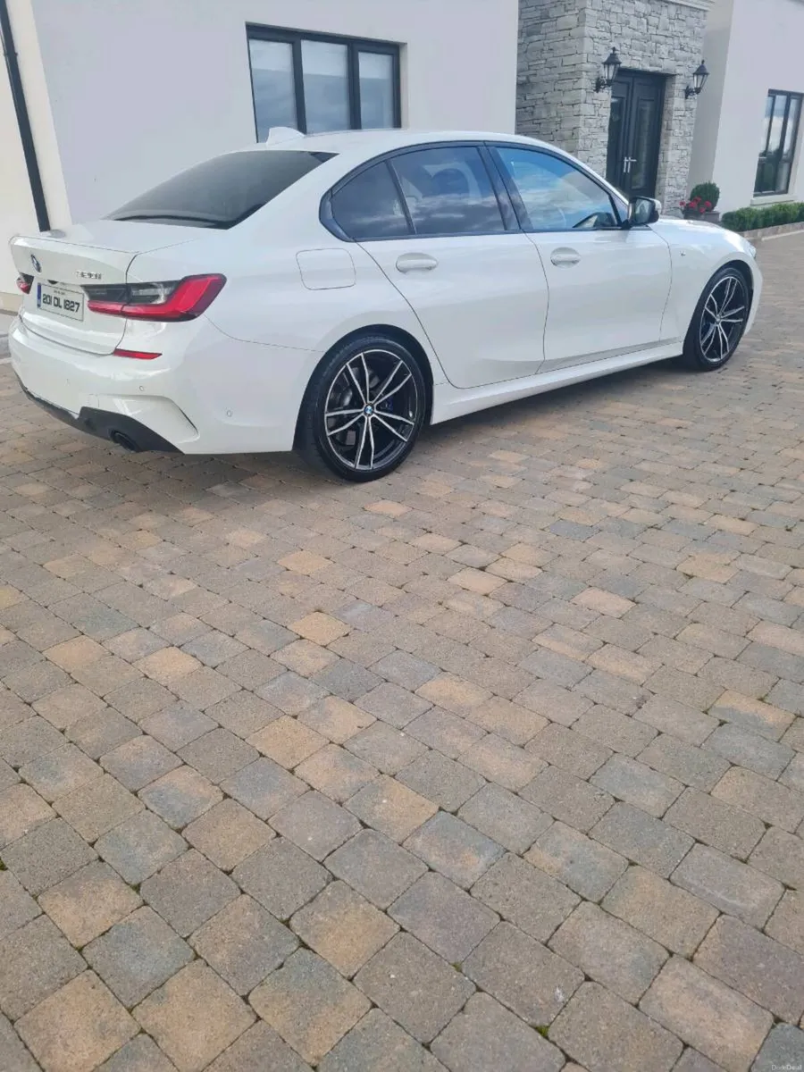 BMW 320i M Sport Pro - Image 3