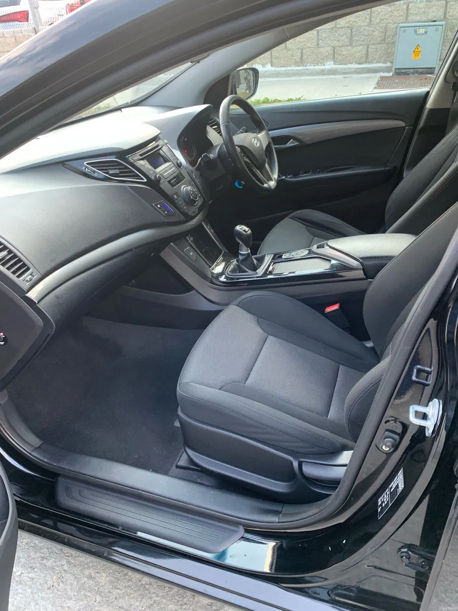 2016 Hyundai i40 diesel, Nct 7/27, Tax 8/26 - Image 6