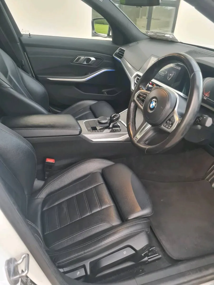 BMW 320i M Sport Pro - Image 6