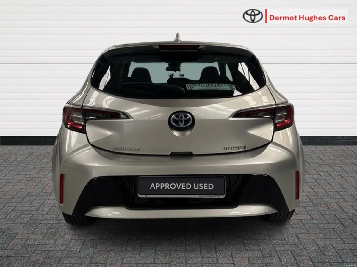 Toyota Corolla HYBRID LUNA H/B AUTO - Image 4