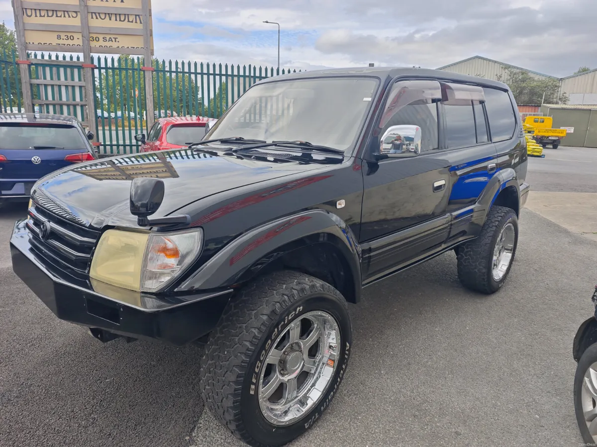 Toyota  Land Cruiser Tax 56 - Image 3
