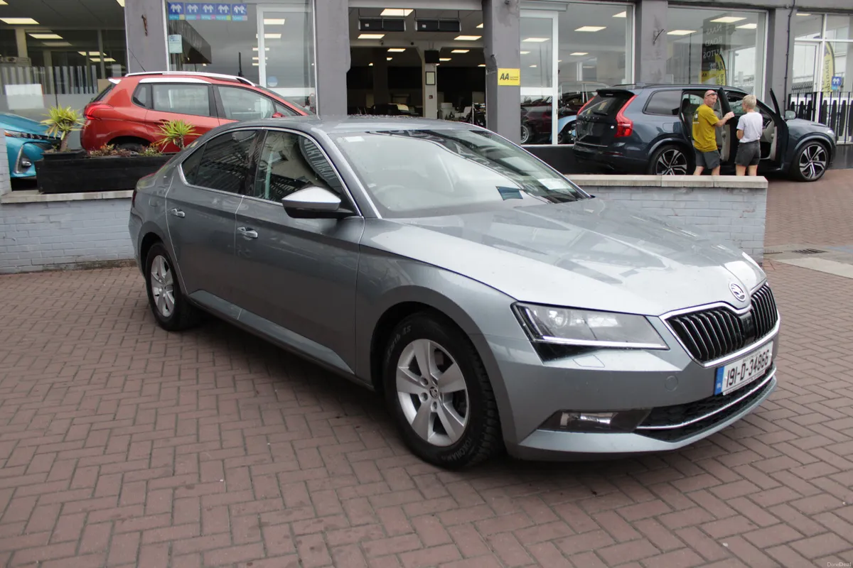 2019 SKODA SUPERB 2.0 TDI 150BHP DSG AMBITION 4DR - Image 1