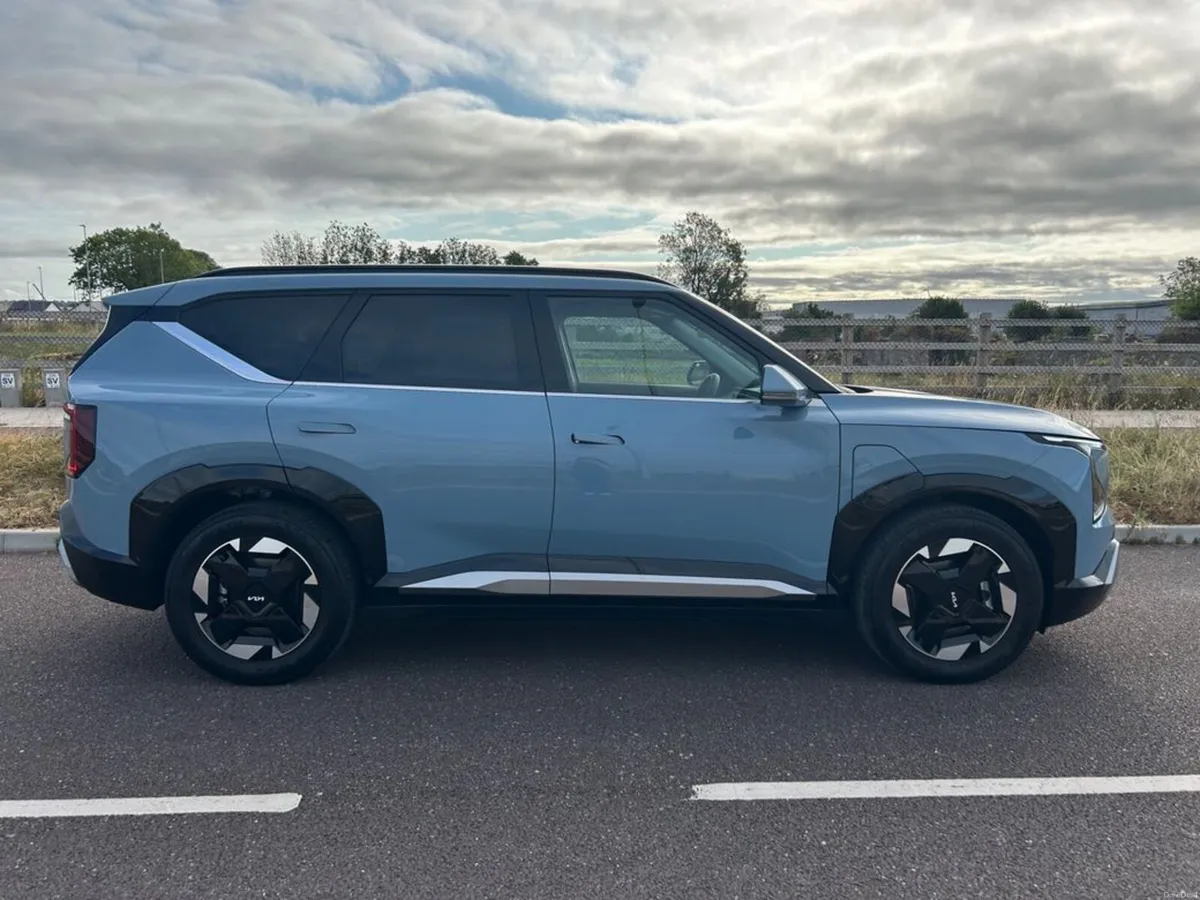 Kia EV5 Earth 3 *OVER 500KM RANGE* *7 years Kia Wa - Image 2