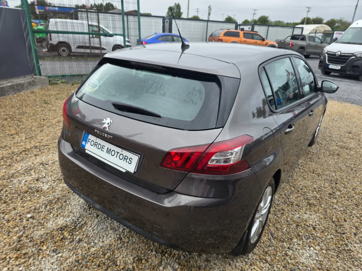 Peugeot 308 2015 - Image 4