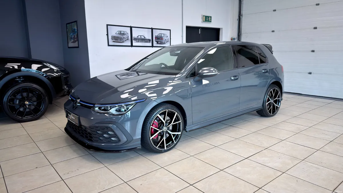 Volkswagen Golf GTE - Image 6
