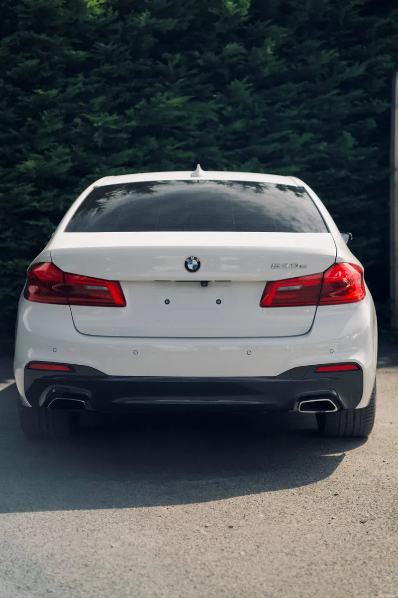 BMW 530e M Sport 2017 | Premium Plug-in Hybrid - Image 4