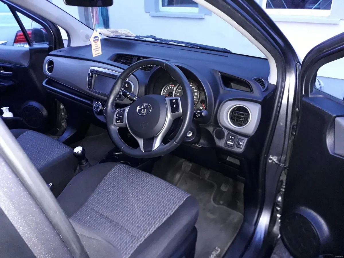 2014 Toyota Yaris 1.0L - Image 5