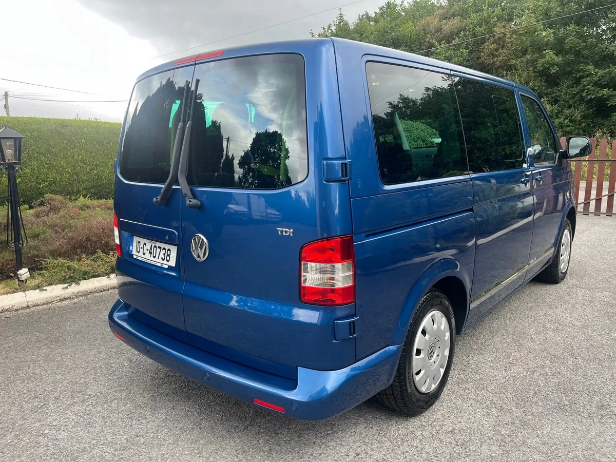 Volkswagen Shuttle 2.0 Auto - only 51k Miles - - Image 4