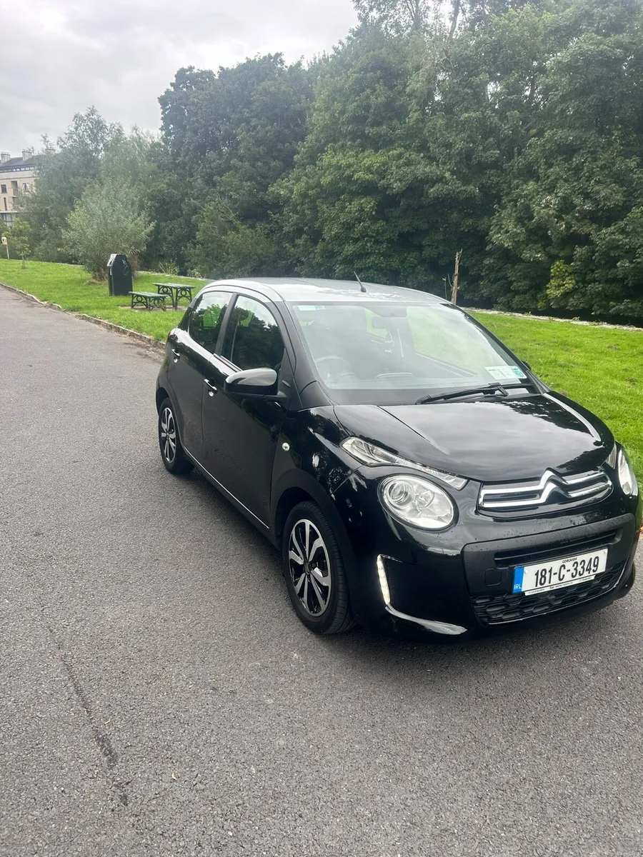 C1 like new low miles - Image 1