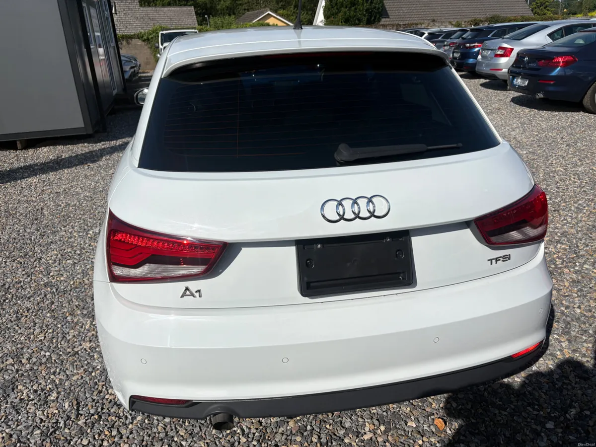Audi A1 1.0 Automatic Se - Image 4