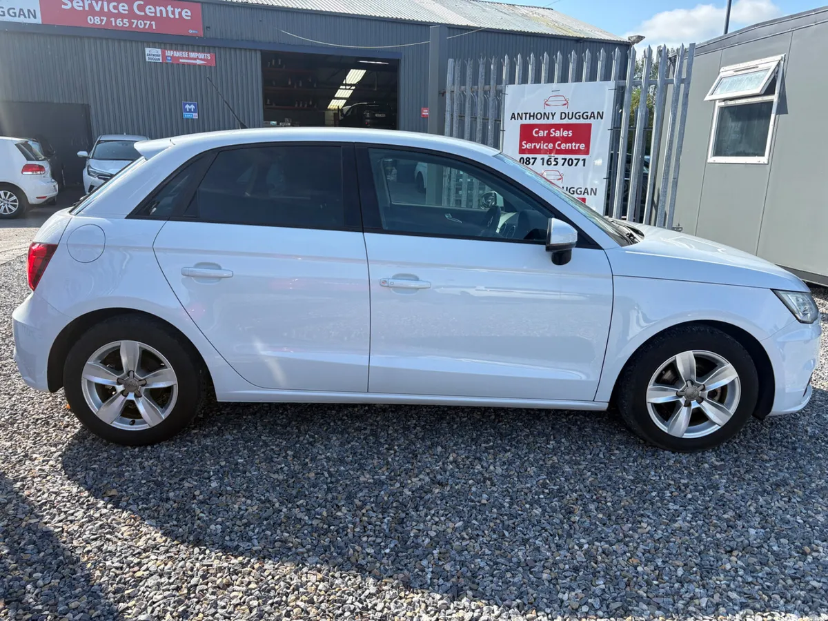 Audi A1 1.0 Automatic Se - Image 2