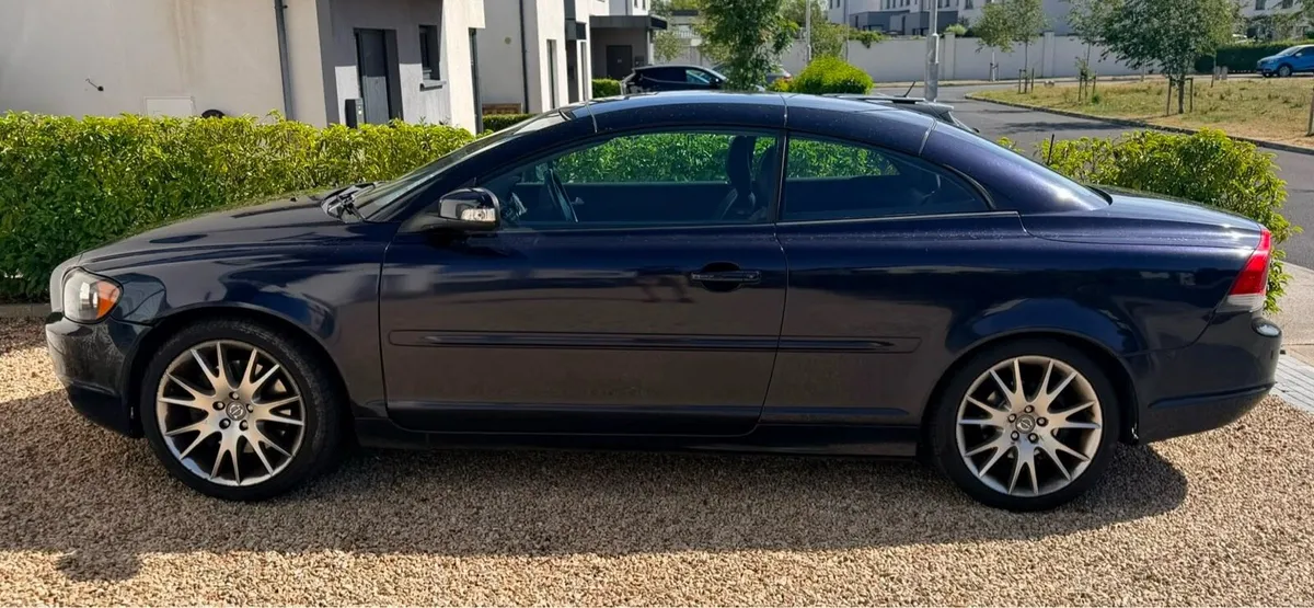 Car - Image 6