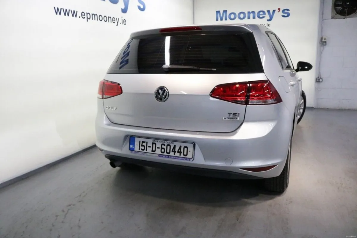 Volkswagen Golf Automatic Trendline 1.2L petrol Ha - Image 6