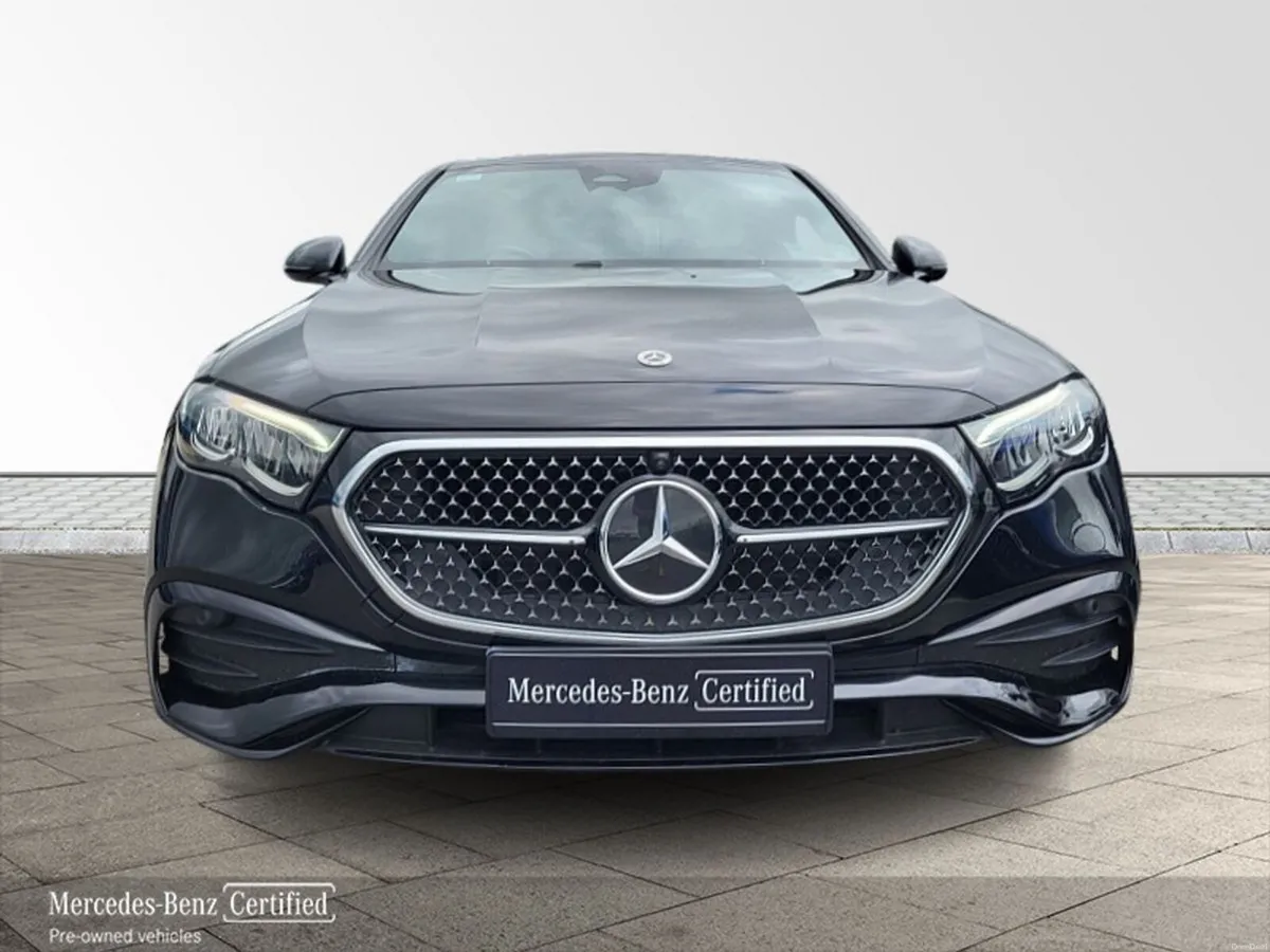 Mercedes-Benz E-Class E300de AMG Line Plus Edition - Image 6