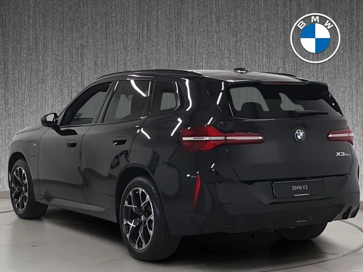 BMW X3 xDrive 30e - Image 2