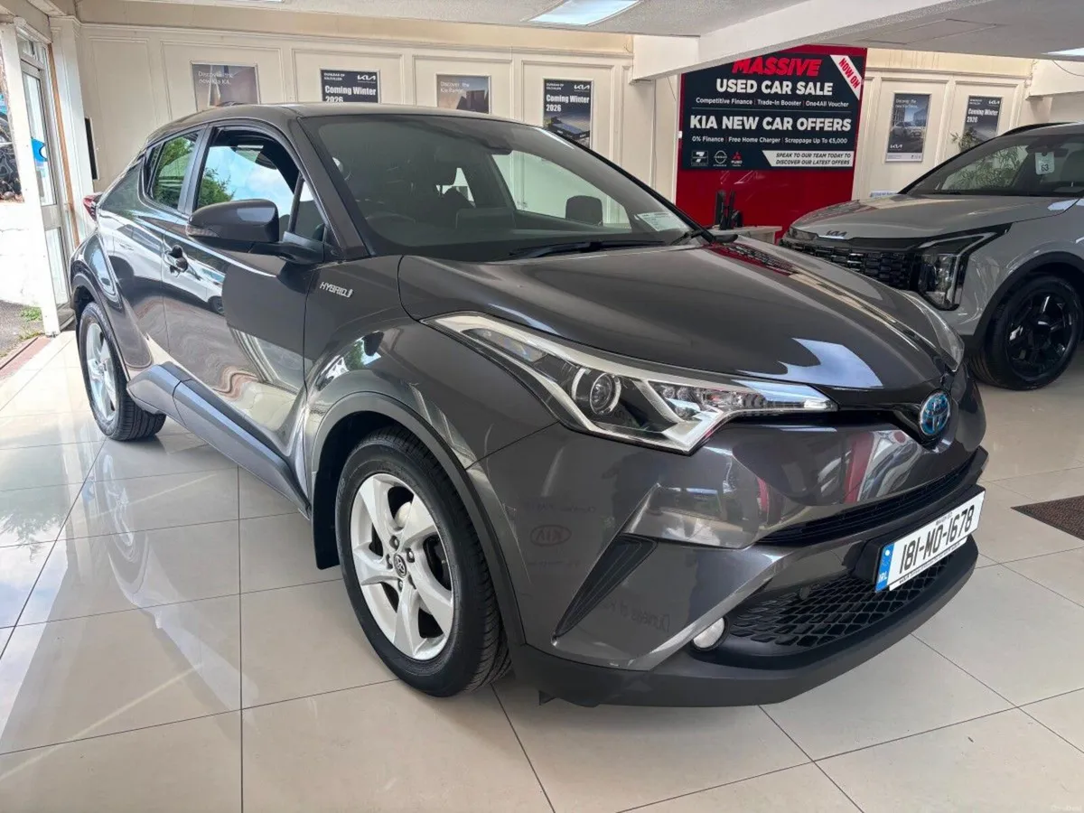 Toyota C-HR 1.8 HYBRID LUNA - Image 2