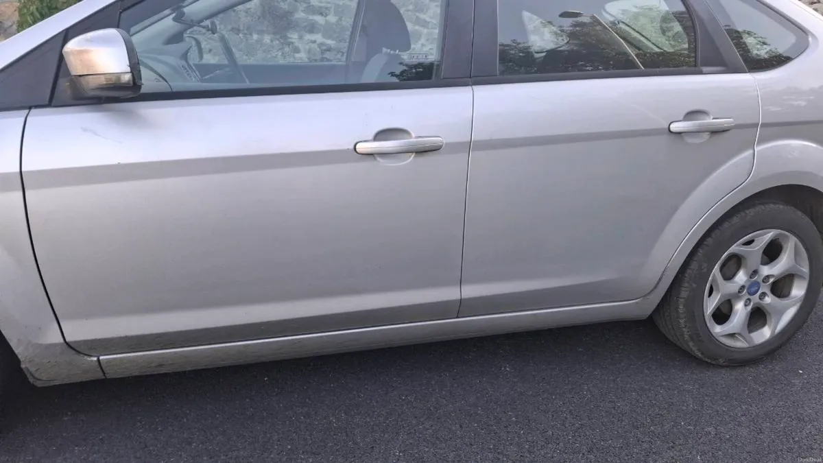 Ford focus 2011 - Image 3