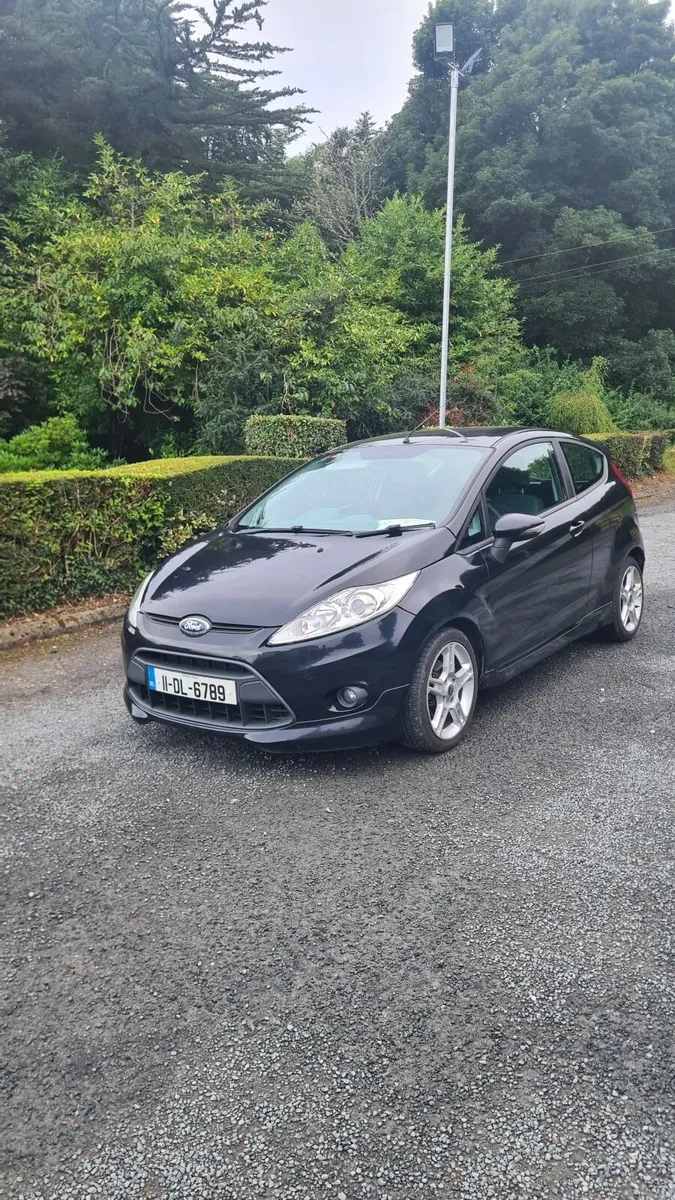 Ford Fiesta 2011 - Image 1
