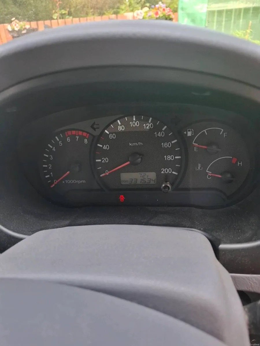 Hyundai accent - Image 4
