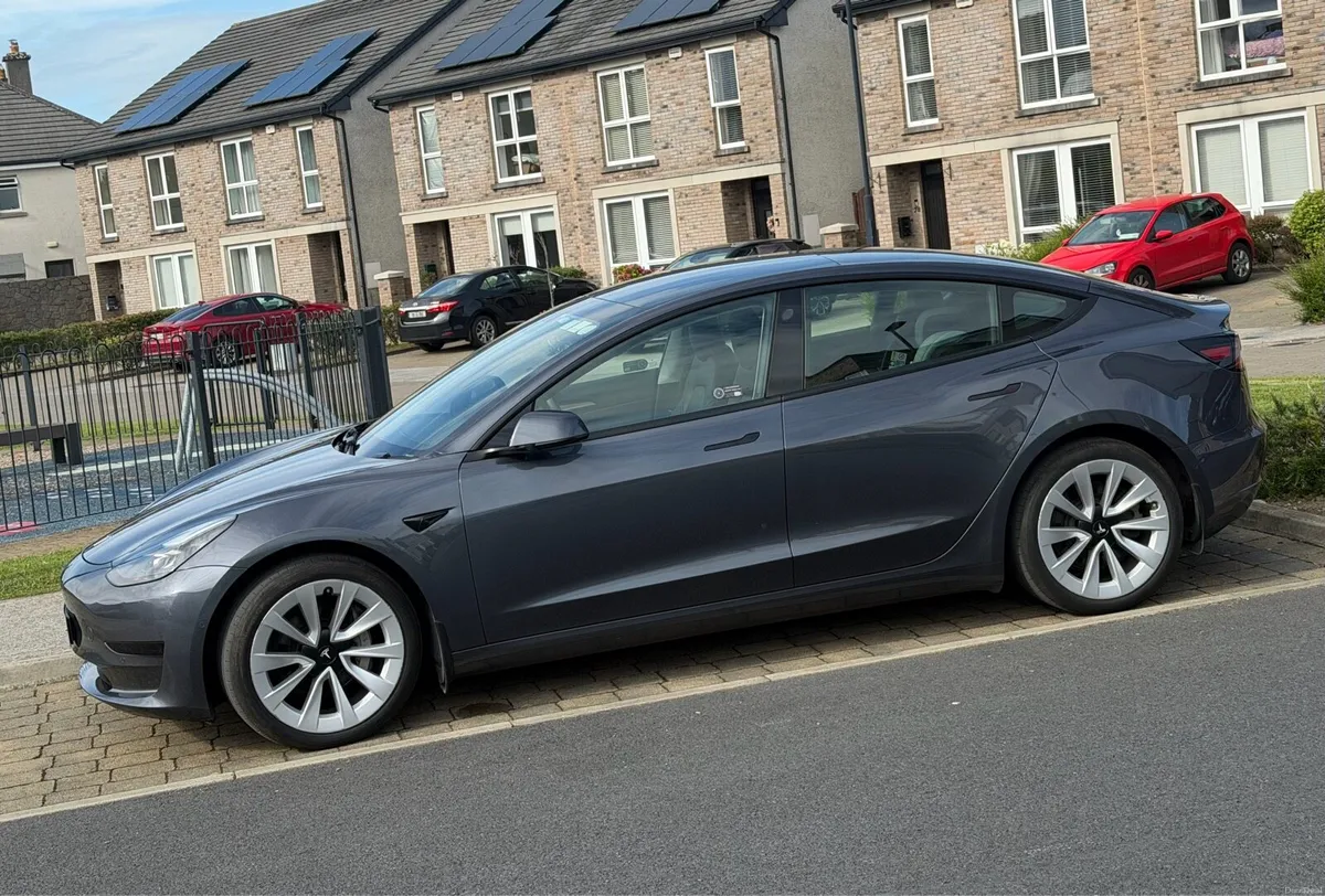 Tesla - Image 1