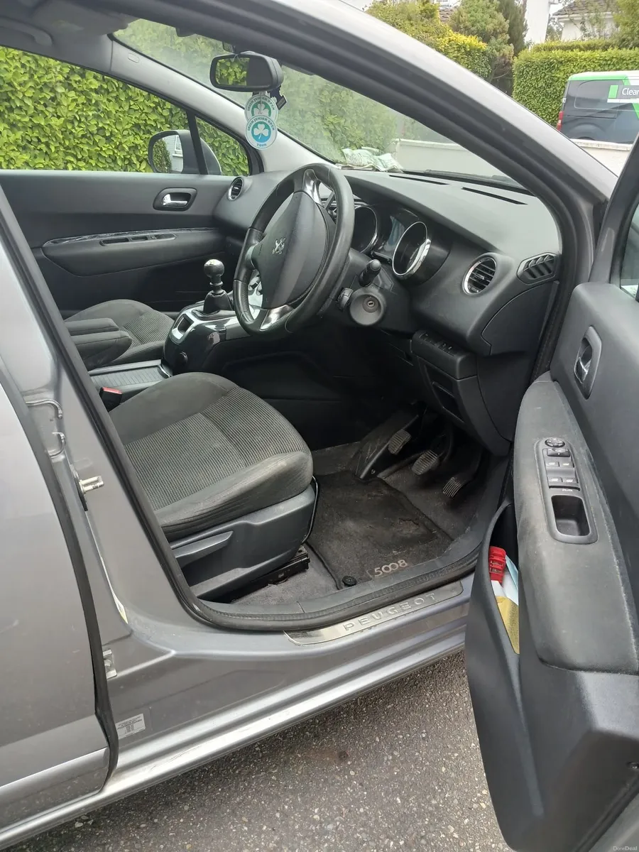 NCT 07/27 Peugeot 5008 - Image 3