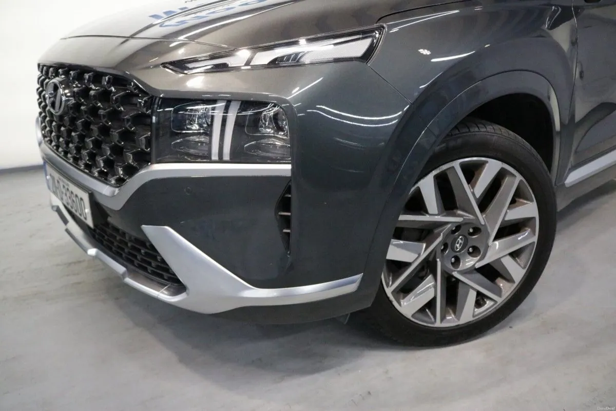 Hyundai Santa Fe EXECUTIVE PLUS 2.2L DIESEL 4WD AU - Image 3