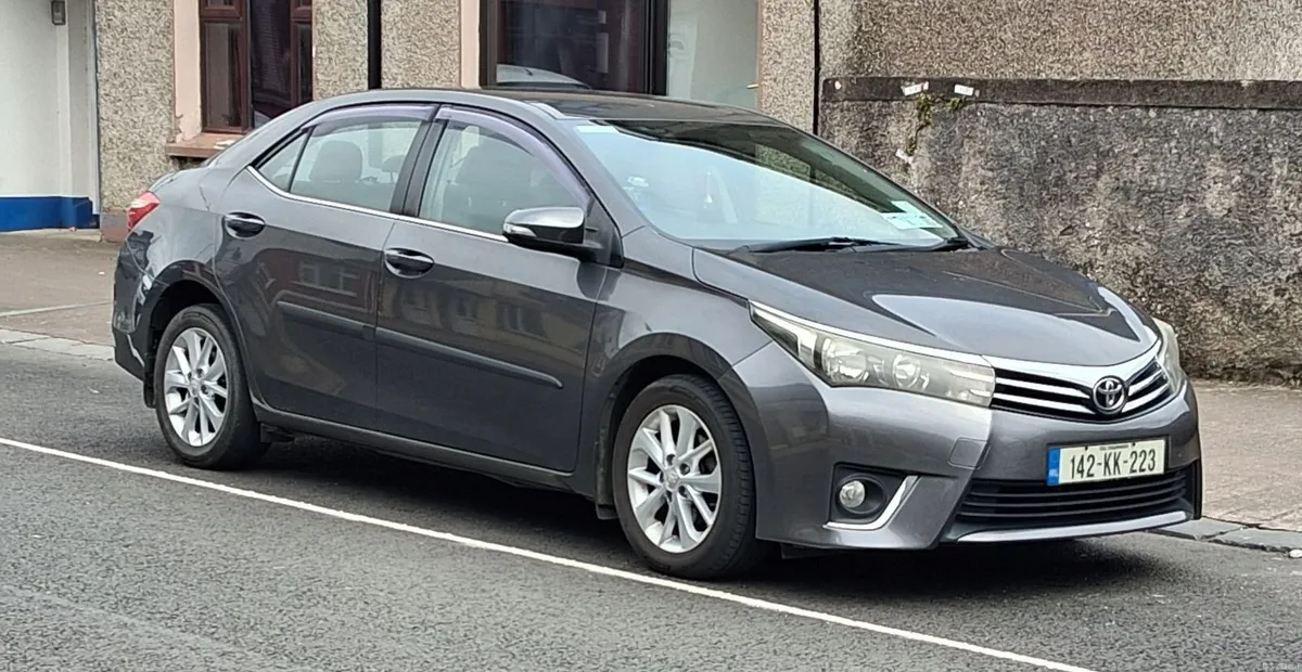 Spotless Corolla. 2014. 15 Mth NCT. FSH. Taxed. - Image 1