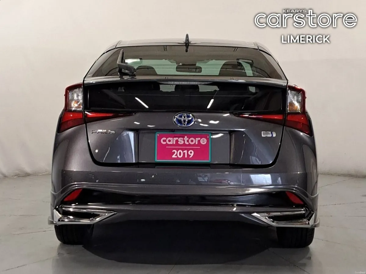 Toyota Prius 1.8 HYBRID - Image 4