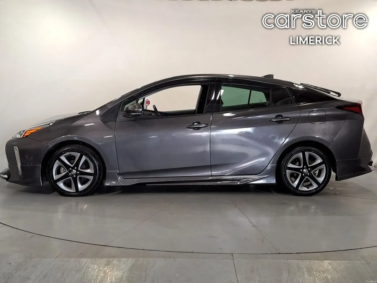 Toyota Prius 1.8 HYBRID - Image 6