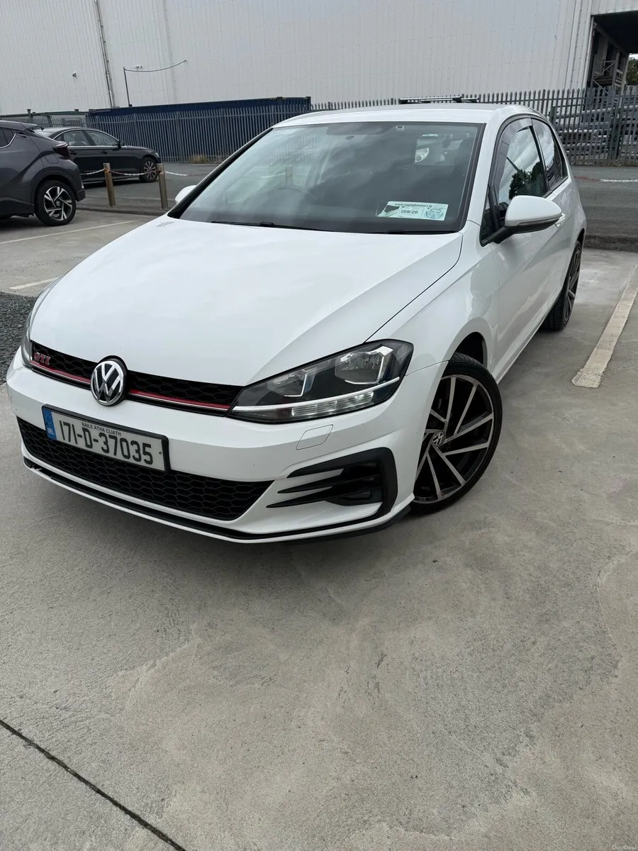 Volkswagen Golf Van - Image 2