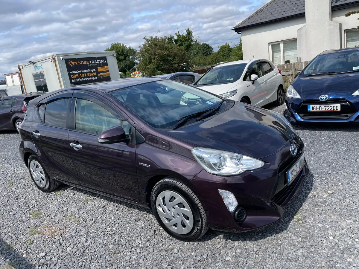 Toyota Aqua 2016 Low mileage Automatic hybrid - Image 3