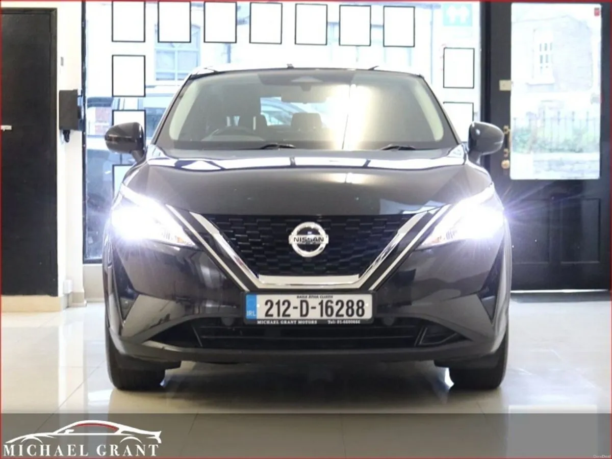 Nissan Qashqai SV 1.3 PETROL / HIGH SPEC / IRISH C - Image 4